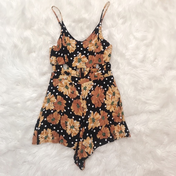 TOPSHOP Romper - Picture 2 of 5